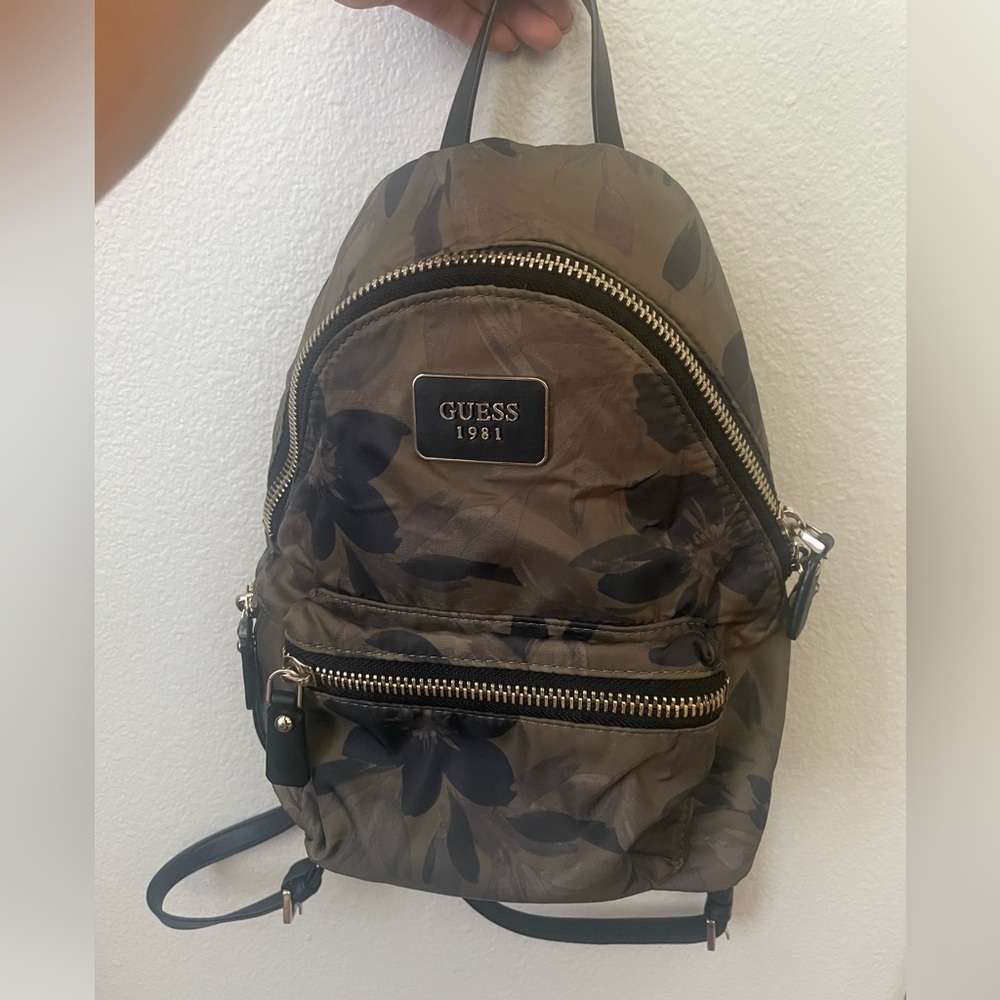 GUESS Mini backpack dark green floral pattern